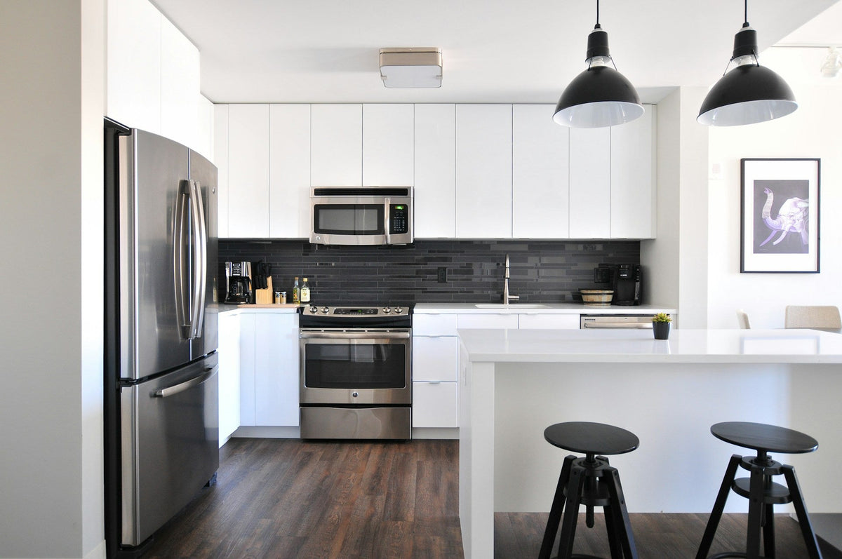 Kitchen Essentials & Gadgets