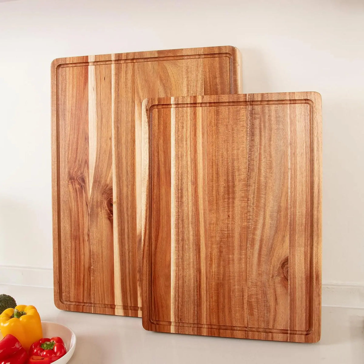 Twister CK Acacia Wood Cutting Board With Side Handles